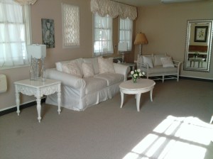 Spacious getting-ready room for the bride at NTC chapel