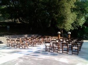 Woodsy backdrop for your private wedding ceremony